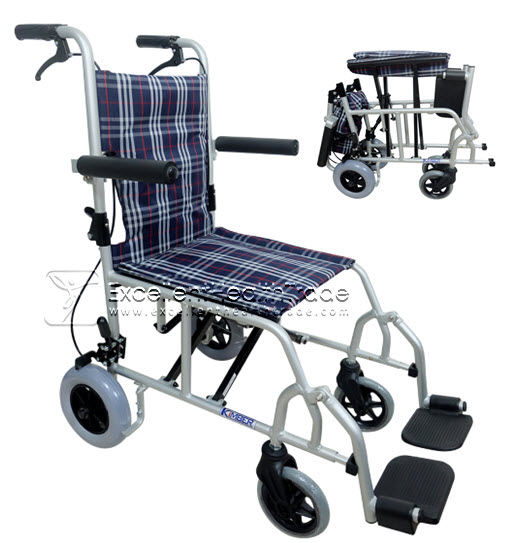 00658: รถเข็นพกพาล้อหนา - พร้อมกระเป๋า (Portable Alloy Wheelchair KIMBER) (WS-01) - น้ำเงิน